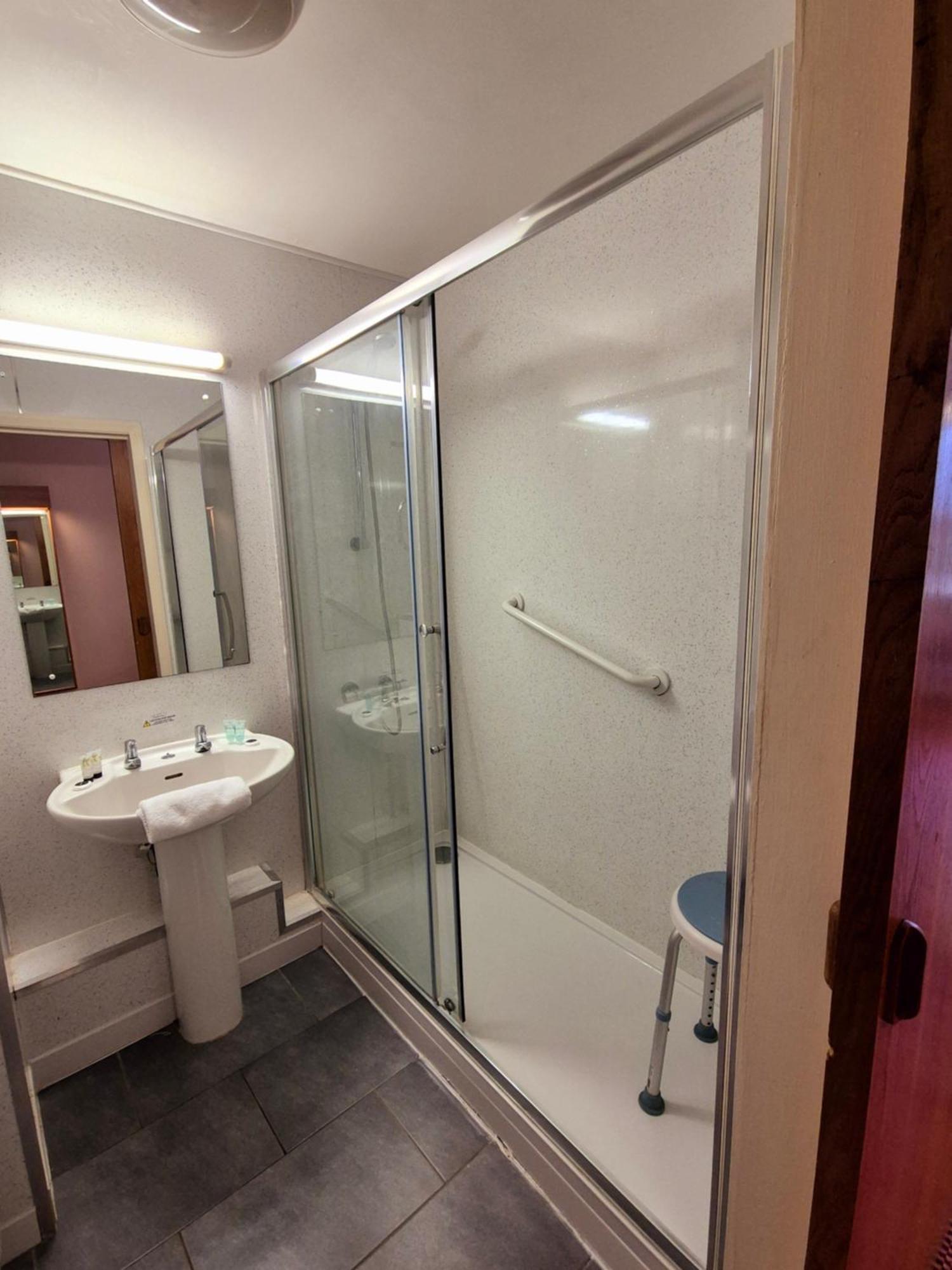 Swineshead Supreme Inn Boston מראה חיצוני תמונה